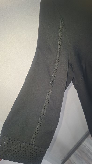 Продам платье чёрного цвета