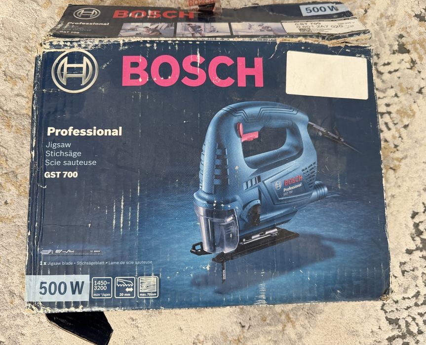 Лобзик Bosh новый