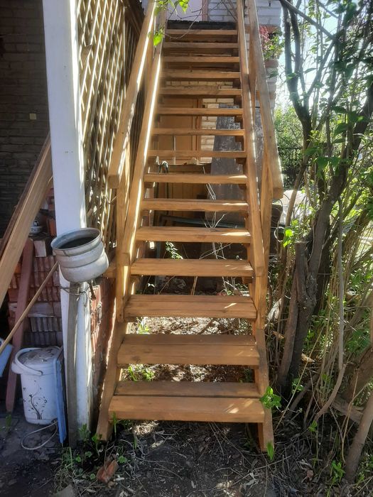 Продам дачу в черте города