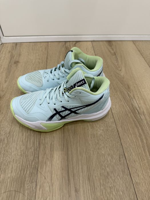 Кроссовки детские Asics 36 р