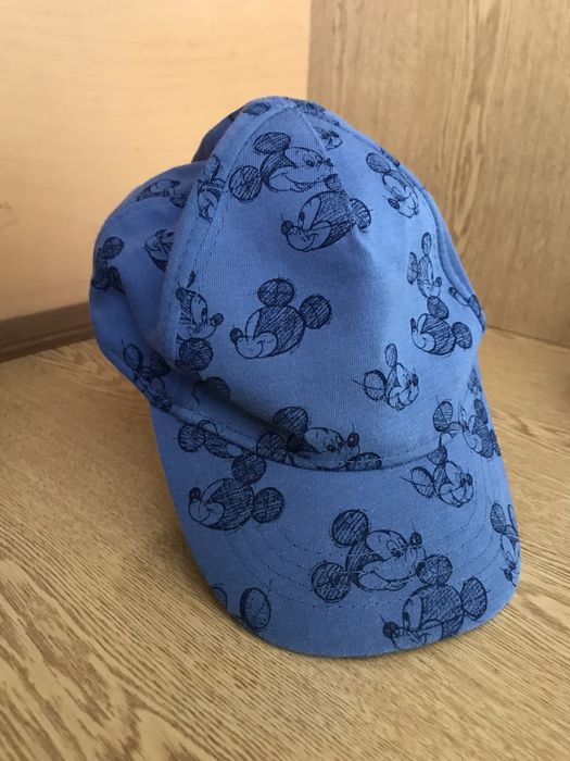 Лятна шапка с козирка / лот дрехи 6-9 месеца