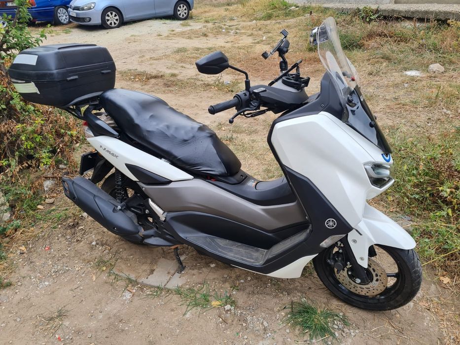 Vand Yamaha NMAX 125 an 2024  6750 km ITP Mai 2027 Navigatie  Accesorii