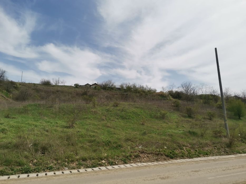 Teren intravilan 5400mp Valea Lupului