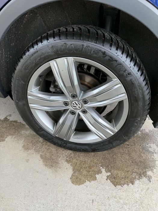 Всесезонни гуми Goodyear