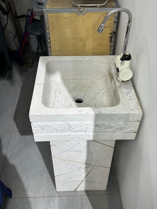 Тошли раковина сотилади. Куп ишлатилмаган