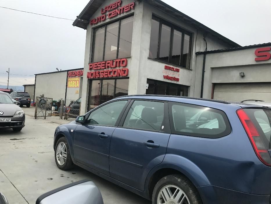 Dezmembrez Ford Focus II 1,6 tdci 2005