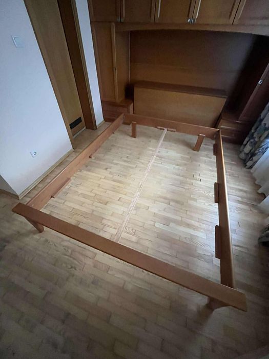 Легло от масивно дърво за матрак 140/190