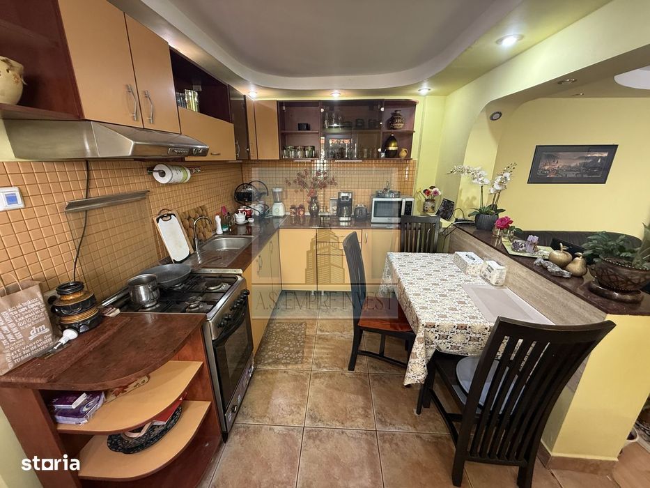 Casa 3 camere,120 mp utili, la casa, curte 240 mp-zona Bartolomeu