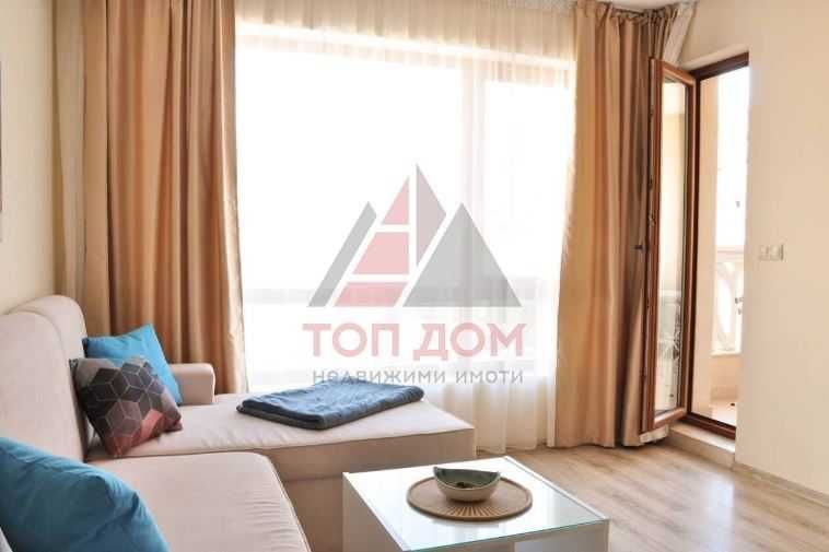 Дава се под наем Двустаен апартамент в Варна, Аспарухово - 65 кв.м за 561 € - Снимка #1