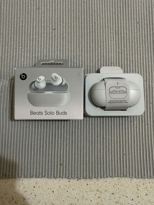 Casti Beats solo buds • Nefolosite