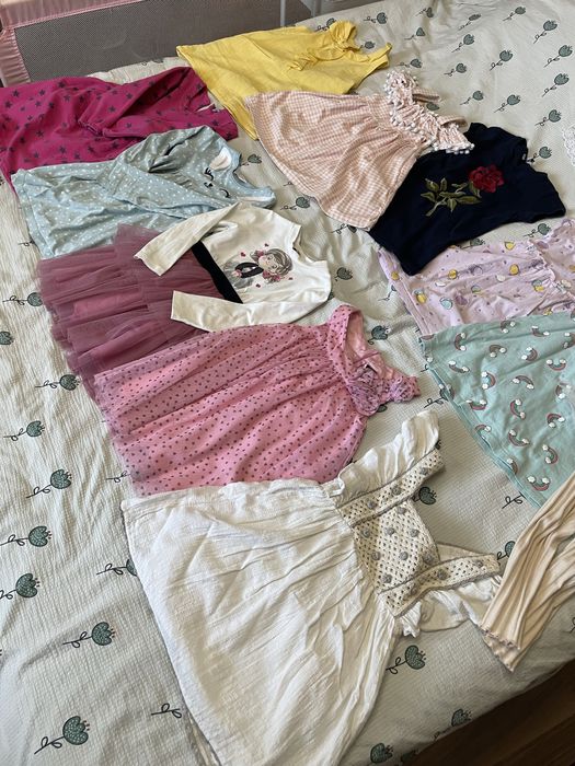 Пакет вещей для девочки 2-5 лет  , платье для садика