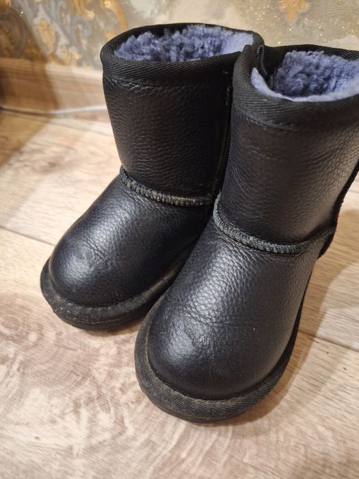 Угги детские  2000 тг