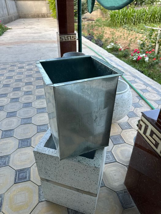 Urnalar axlat qutilari