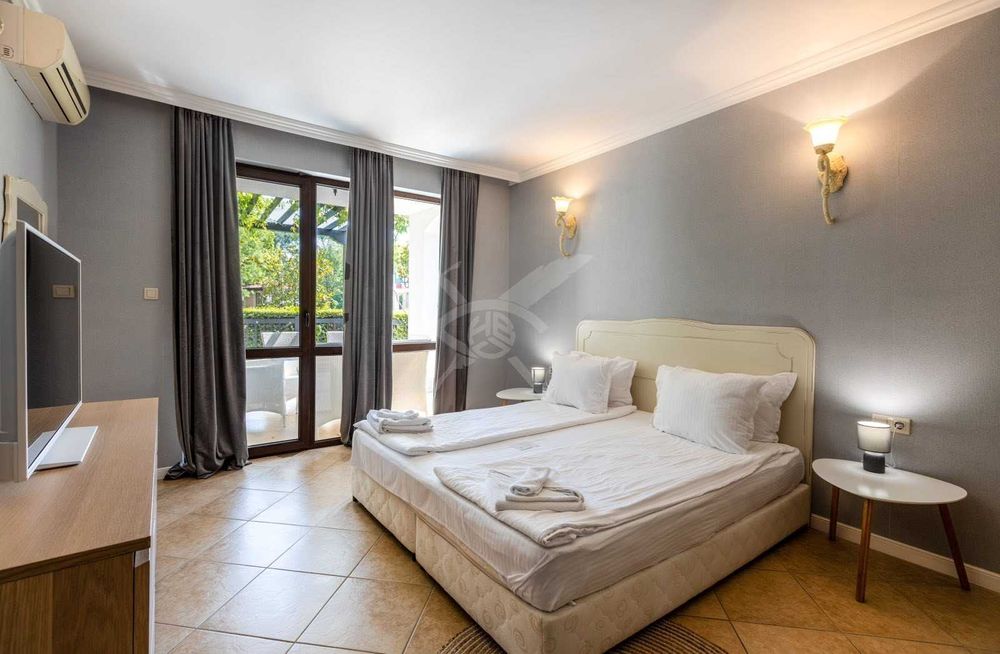 Продава се Двустаен апартамент в с. Лозенец, Област Бургас - 93 кв.м за 1652 €/кв.м - Снимка #1