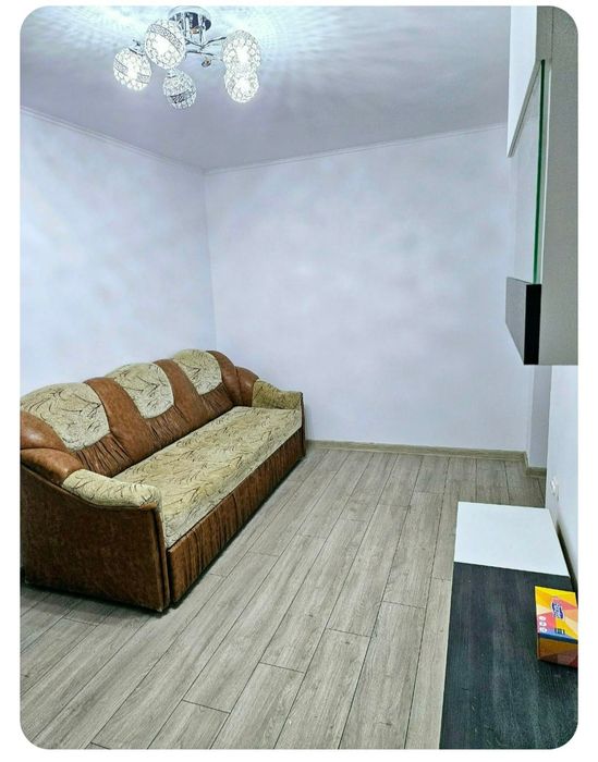 Închiriez apartament