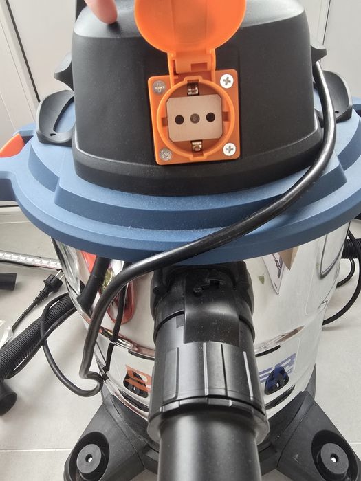 Aspirator Umed/Uscat Dexter, 30 litri, 1500w ideal pentru apa/sobe/cen