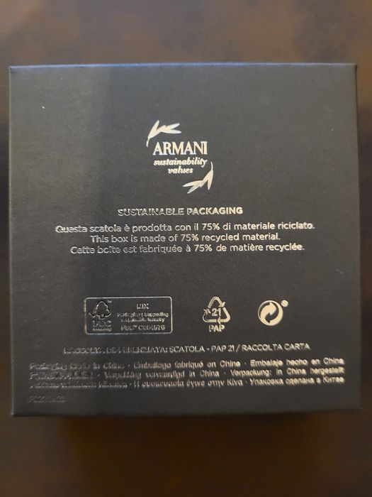 Продавам гривна на Emporio Armani