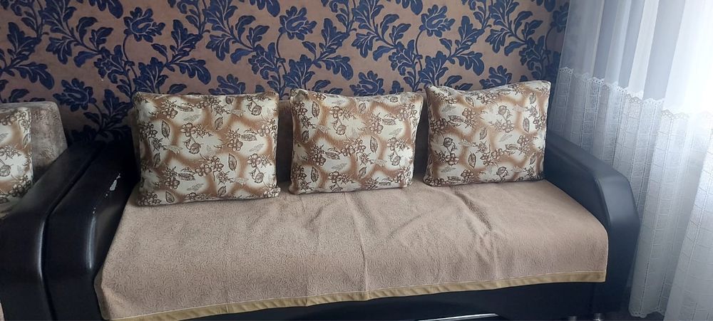 Продается диван 2 + 1 (диван, софа и кресло)