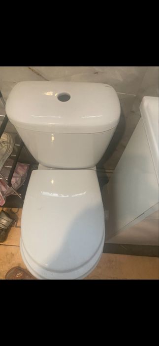 Унитаз продам срочно