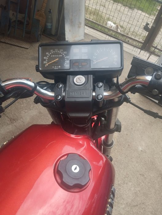 Motocicleta Yamaha xs400, neînmatriculată, 1983, 1600 euro.