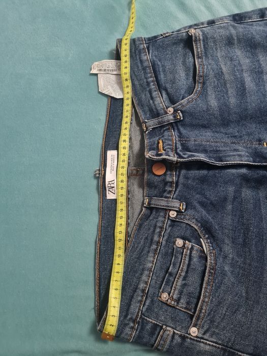 Blugi ZARA, Blomaren