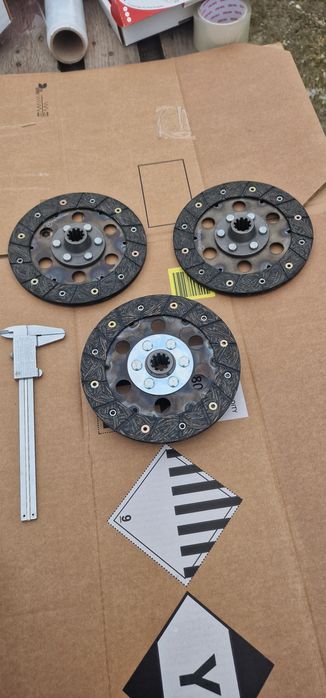 Disc ambreiaj tractor fiat 211 215 preț 300 lei se poate trimite prin