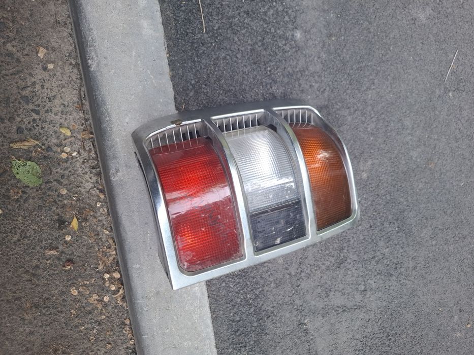 Продам фонарь задний левый от Mitsubishi Pajero