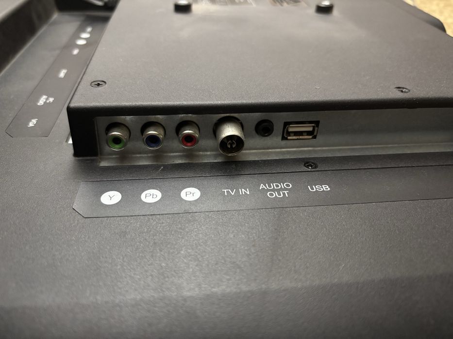 Продам телевизор с пультом