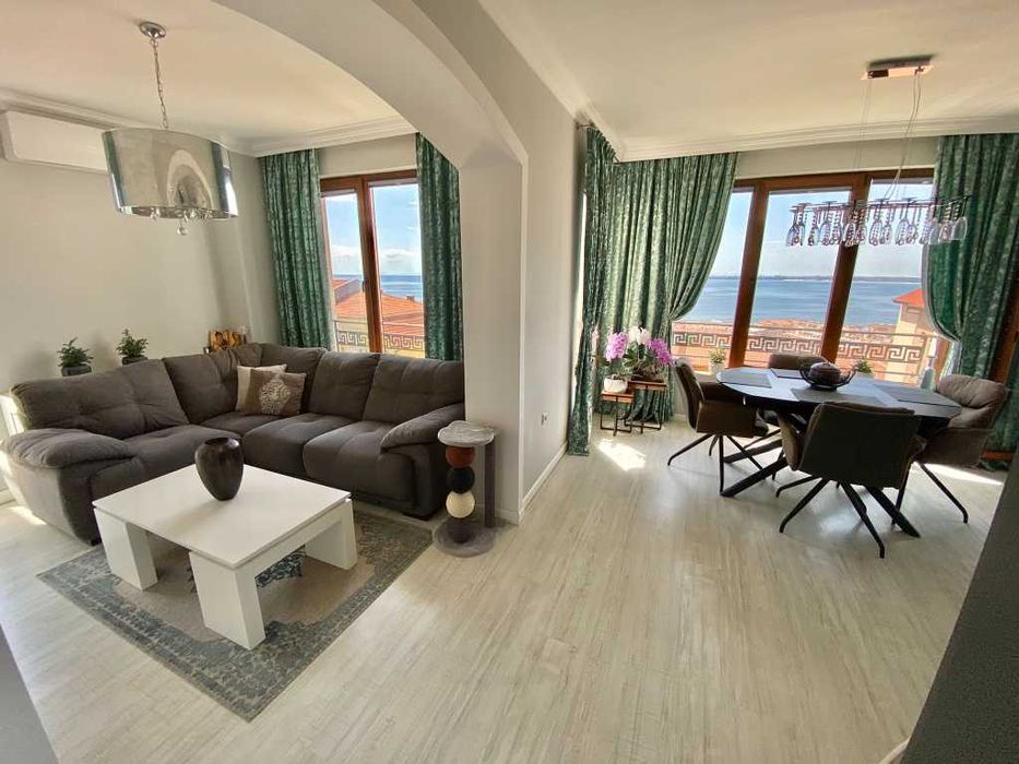 Продава се Тристаен апартамент в Свети Влас - 125 кв.м за 2000 €/кв.м - Снимка #1