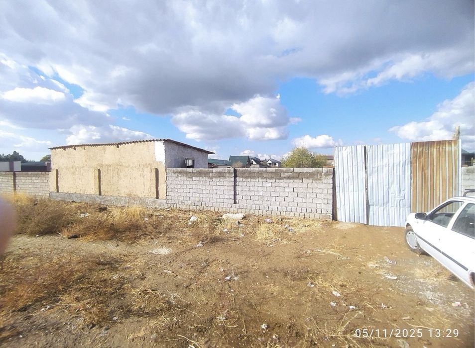 Uchastka yer 6 sotix Yangi Oʻzbekiston bogʻ yonida