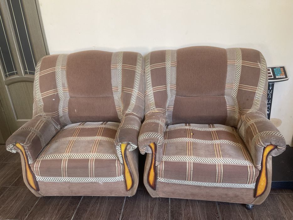 Продам два кресла