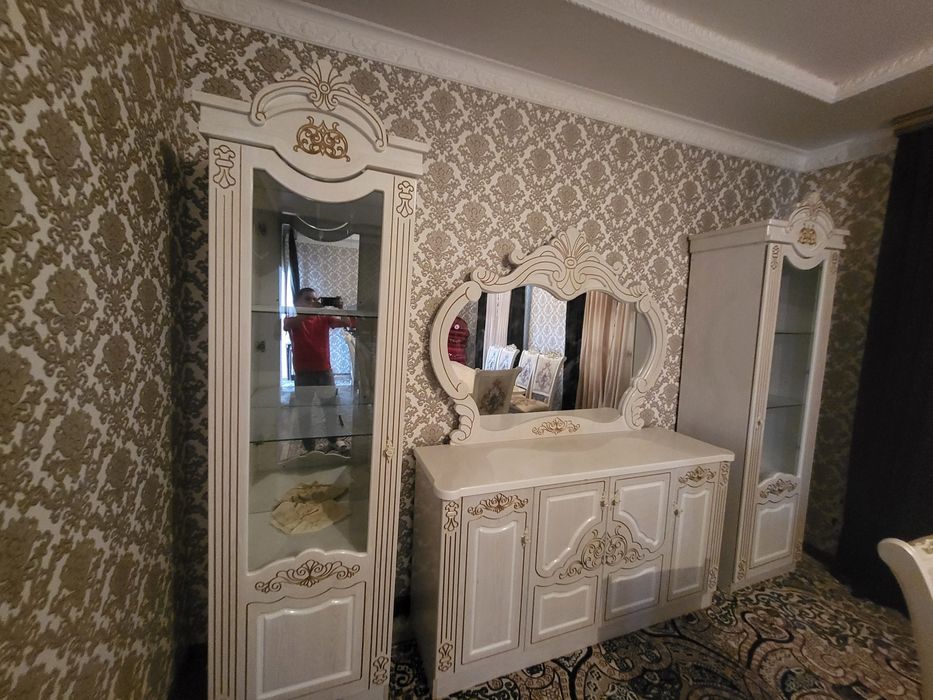 Mebel sotiladi xolati yangidek