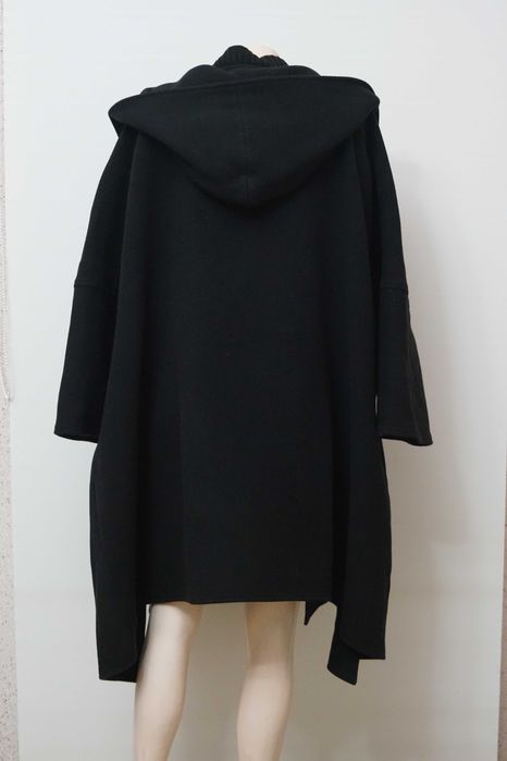 Mantou Stella McCartney negru cu  gluga marimea  44