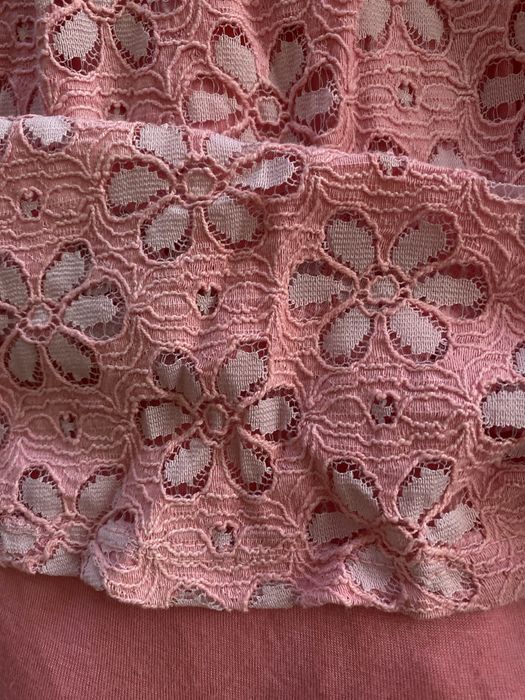 Розова миди рокля