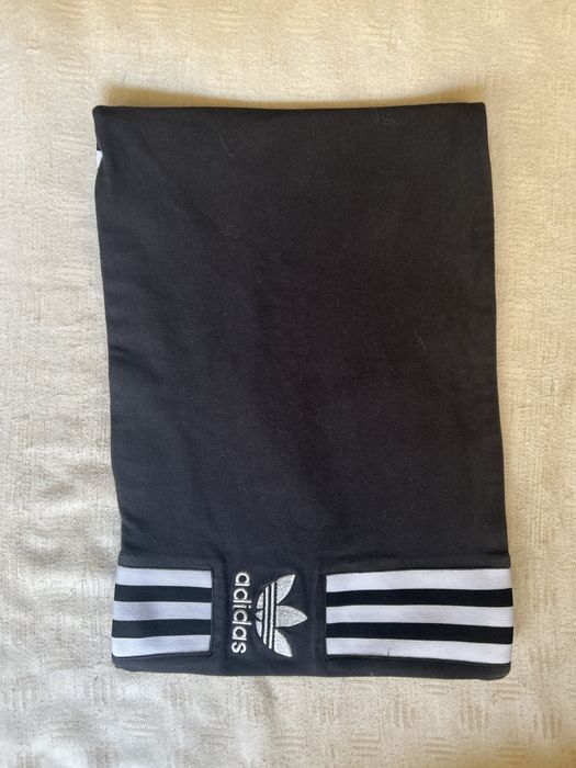 Клинове на Nike и croptop на Adidas