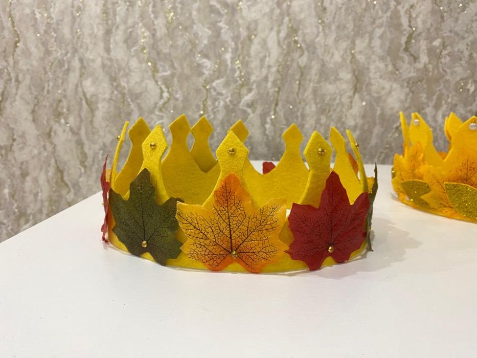 Продам короны на осенний бал