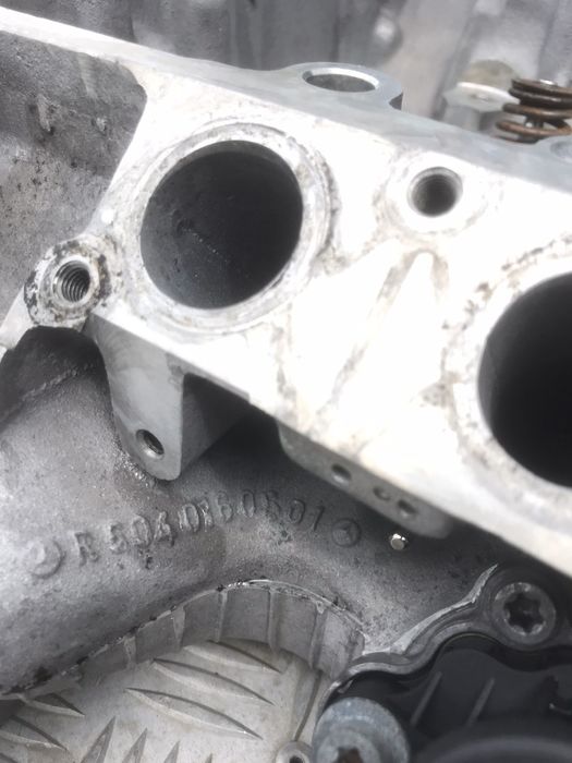 Цилиндрова глава за Mercedes Benz C class  W202 2.2 diesel  92-97