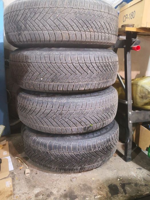 Джанти с гуми 205/70/15 5х114.3