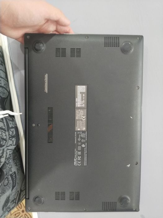В отличном состояний Asus vivobook