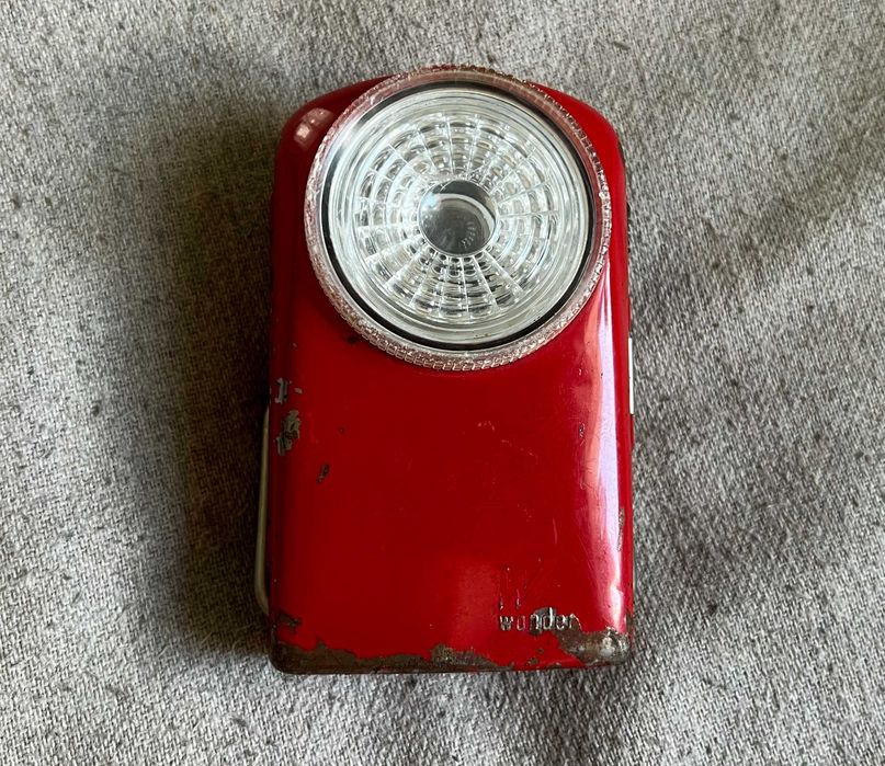 Lanterna franceza WONDER Signal fabricata în Franța - veche - colectie