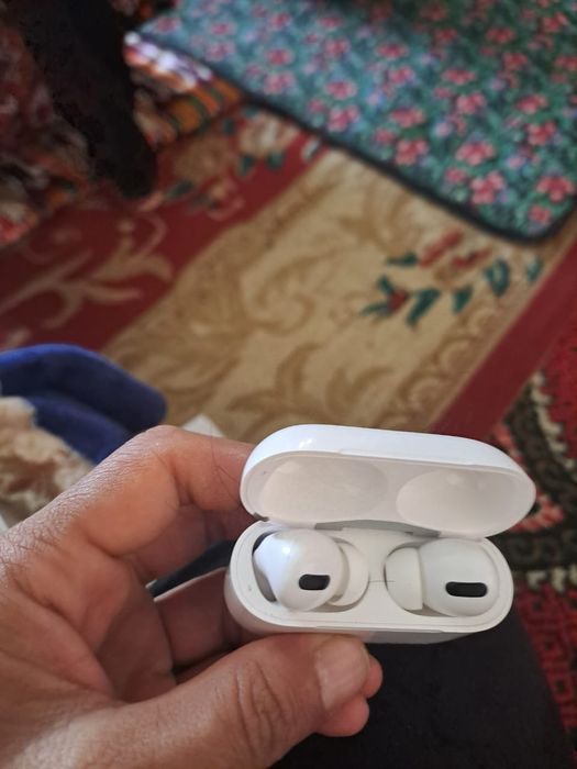 AirPodsPro 2 Holati yangi ishlatilmagan dakument karopkasi bor