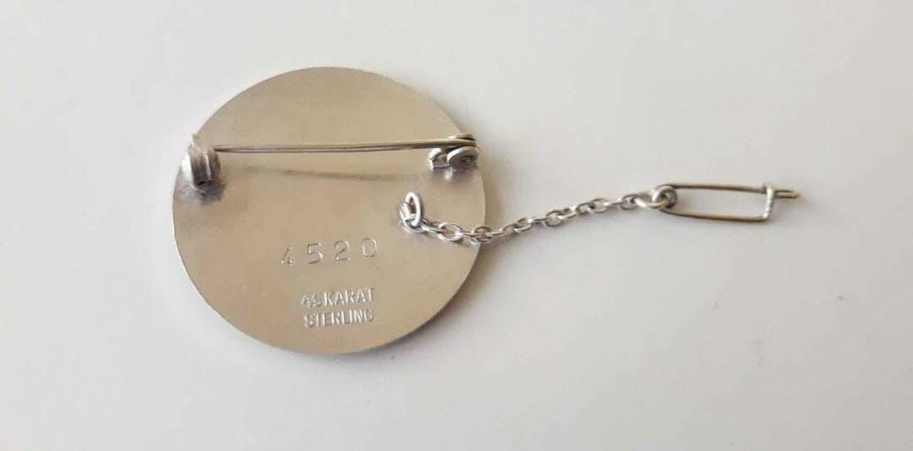 Brose insigna Asistent Medical Social, argint 925 sterling, Danemarca