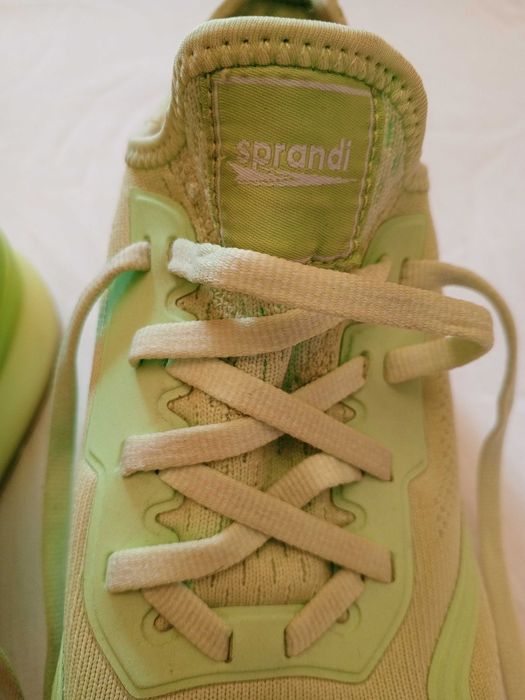 Кросовки Sprandi женские размер 40 салатного цвета