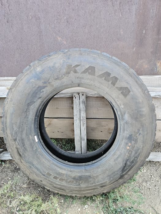 Продам два новых колеса камаз r22.5