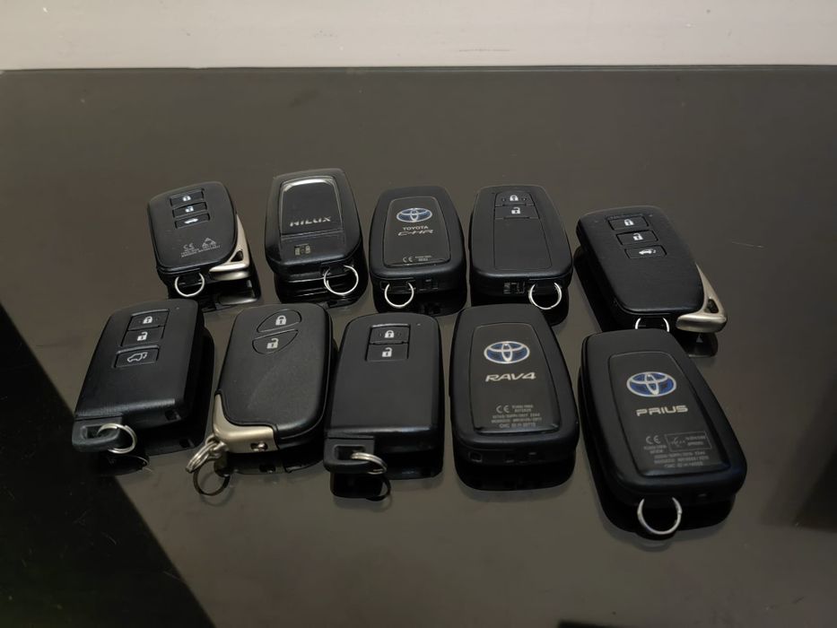 Cheie Lexus / Toyota Corolla Auris Aygo Rav4 C-HR Prius Hillux Lx300H