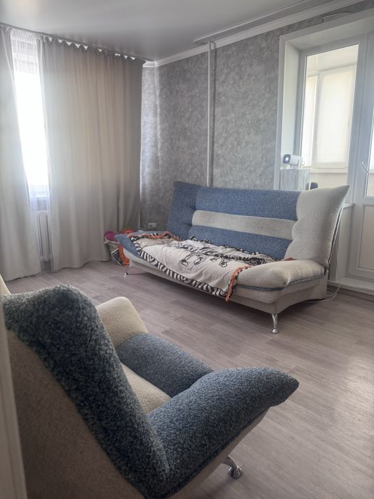 Продам диван и два креесла