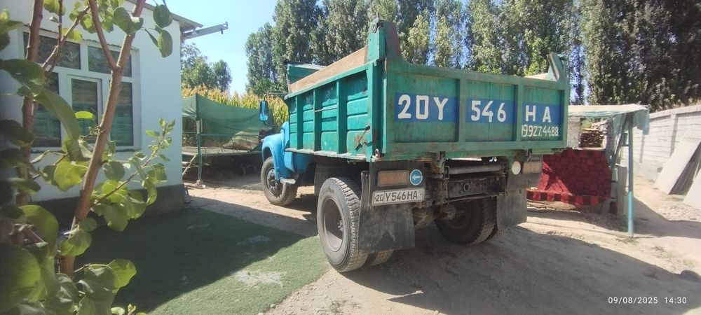 Zil Holati yaxshi yurib turgan mashina har kuni zakazga chiqadii