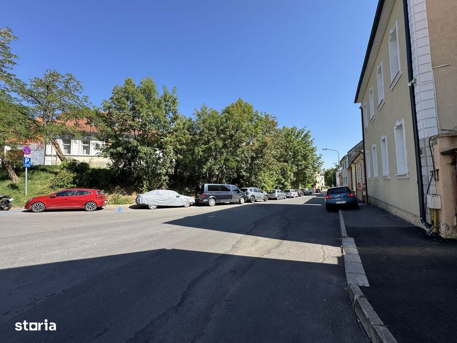 Spațiu de birou de închiriat, Strada Crișan nr. 36, Brașov