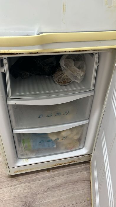 Продам холодильник