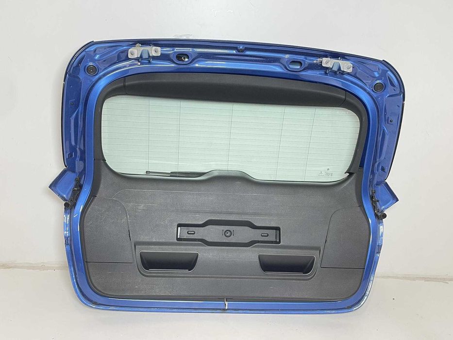Заден капак за BMW 2er F46 LCI